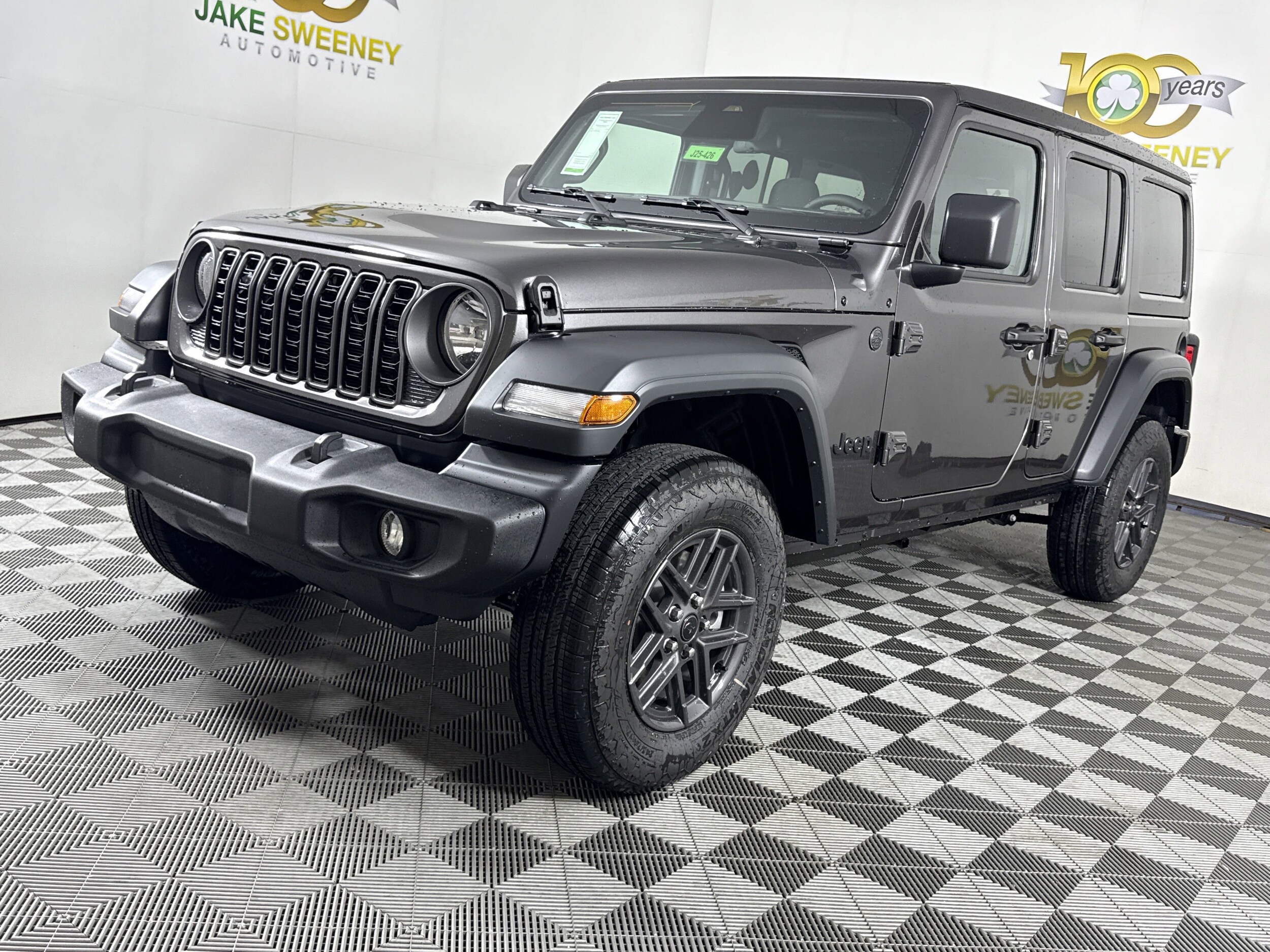 2025 Jeep Wrangler Sport S photo 3