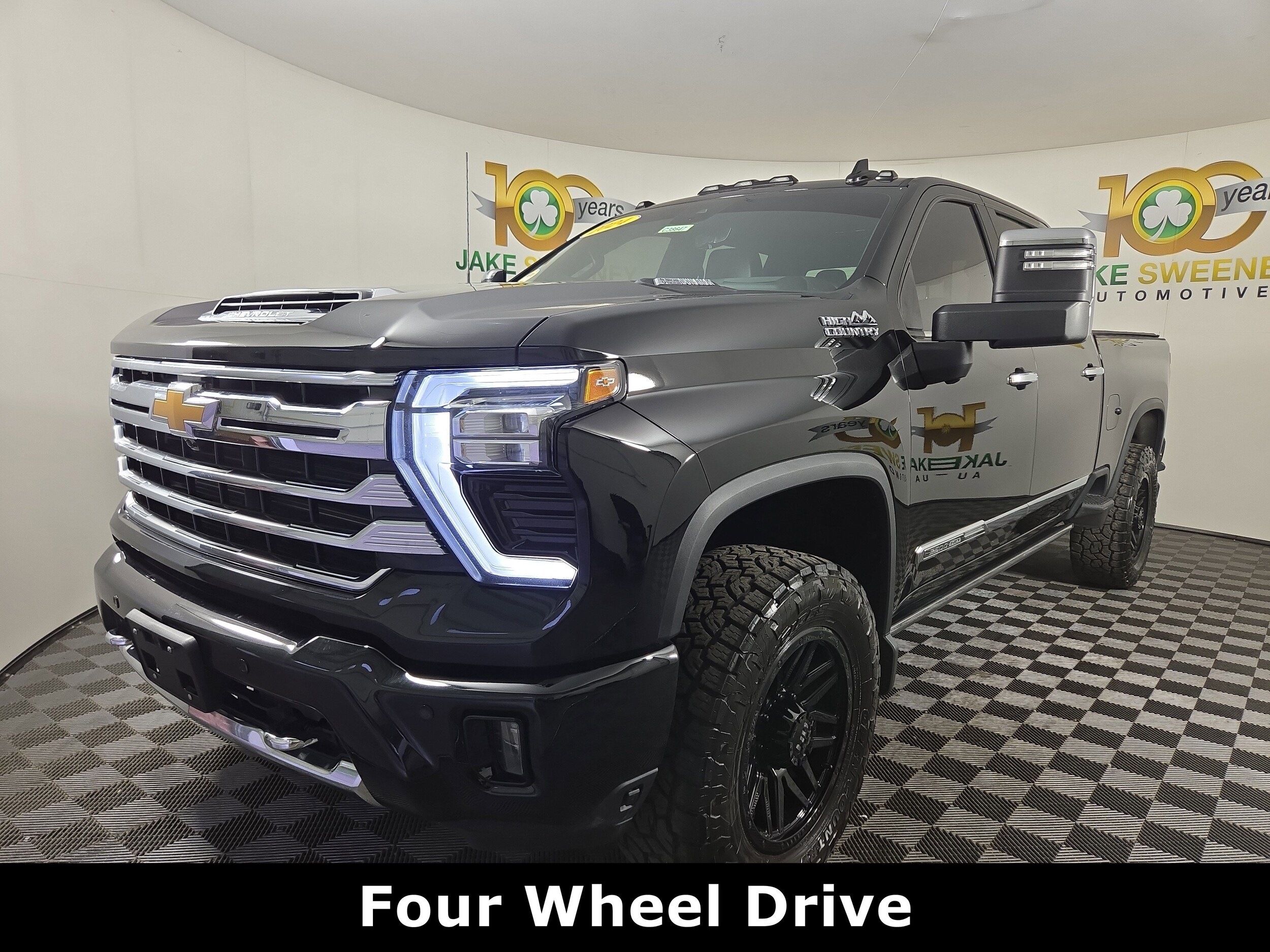 2024 Chevrolet Silverado 2500HD High Country photo 2