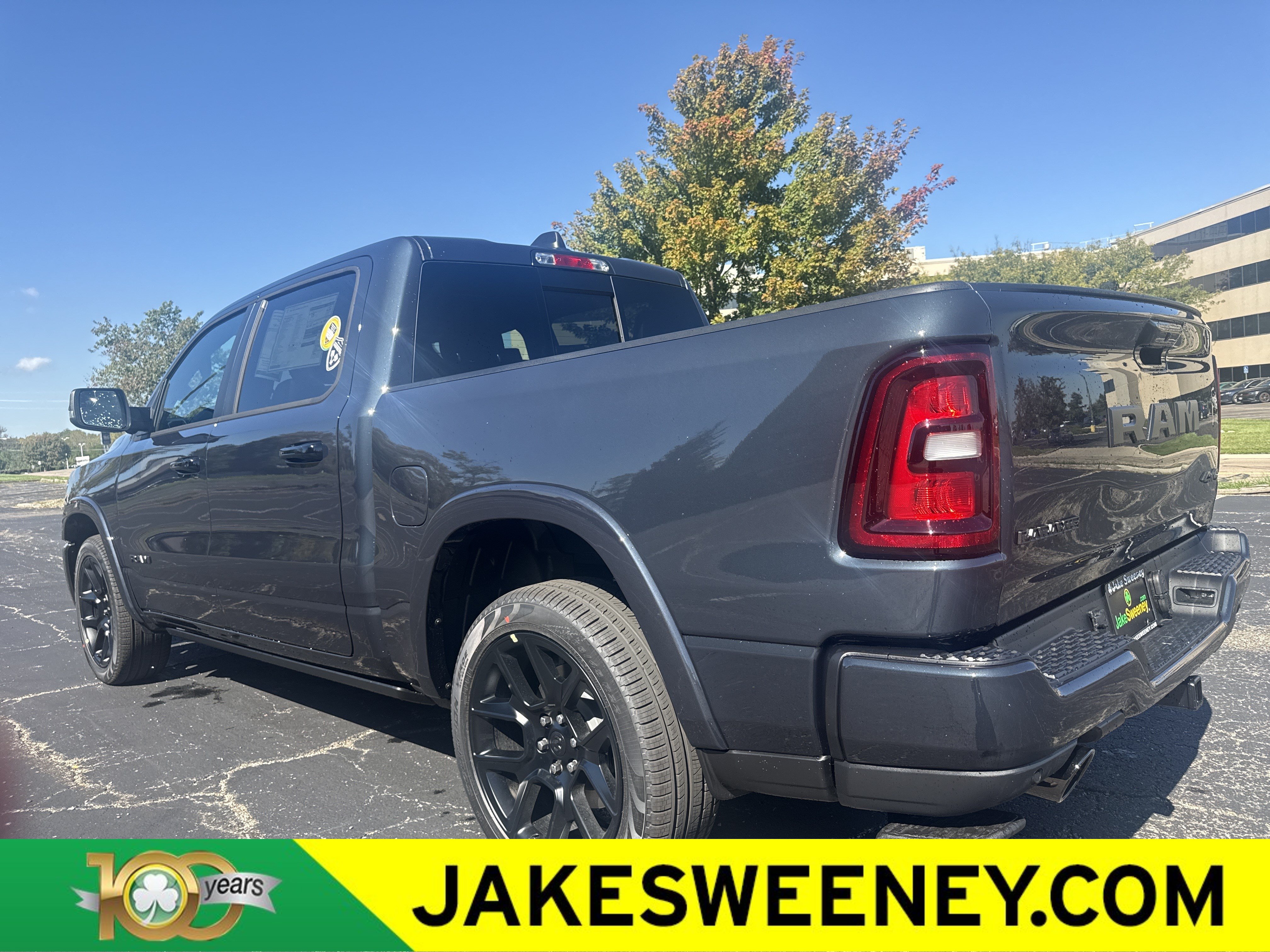 New 2027 Ram 1500 LARAMIE CREW CAB 4X4 Pickup
