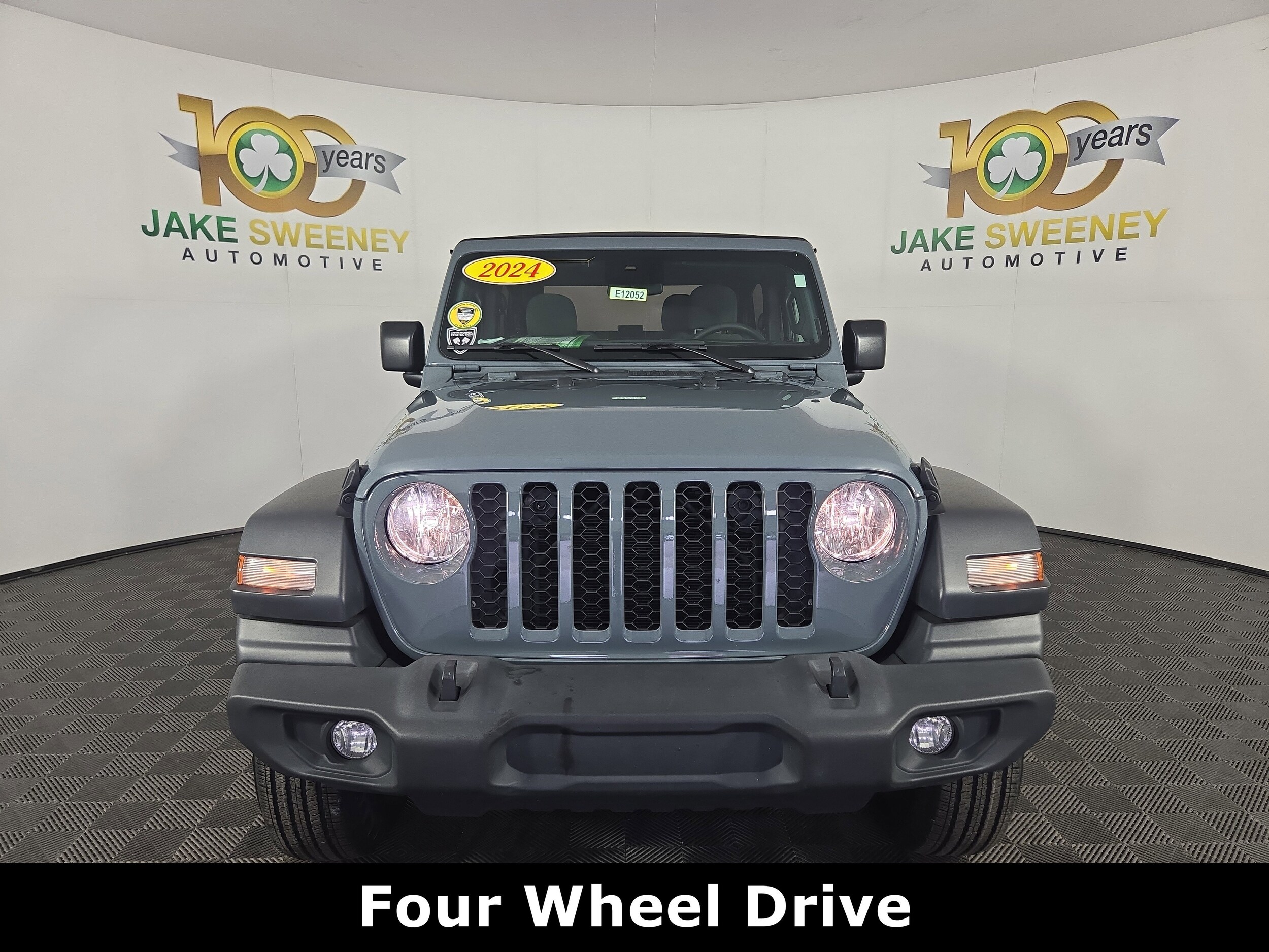 2024 Jeep Wrangler Sport S photo 2