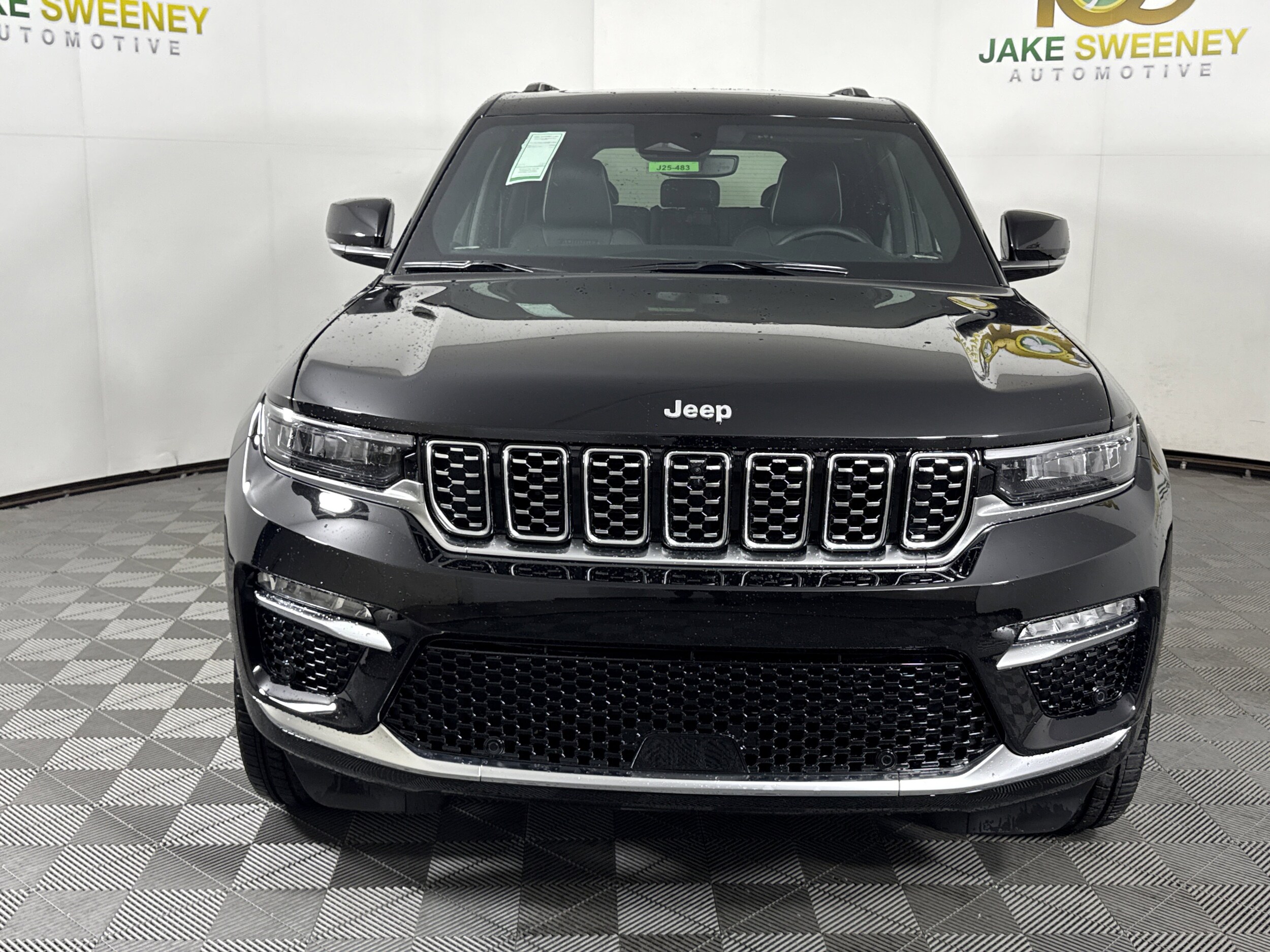 2025 Jeep Grand Cherokee Summit Reserve photo 2