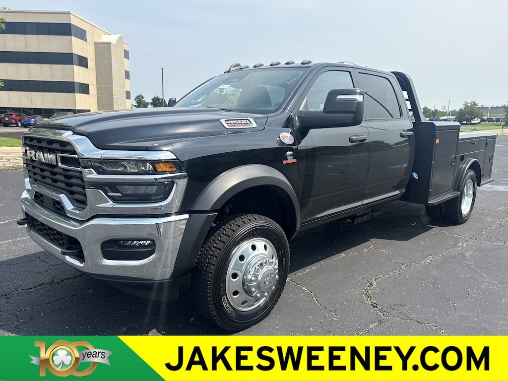 New 2026 Ram 4500 TRADESMAN CHASSIS CREW CAB 4X4 60' CA Pickup