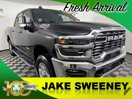 2025 Ram 3500 BIG HORN CREW CAB 4X4 6'4 BOX Pickup