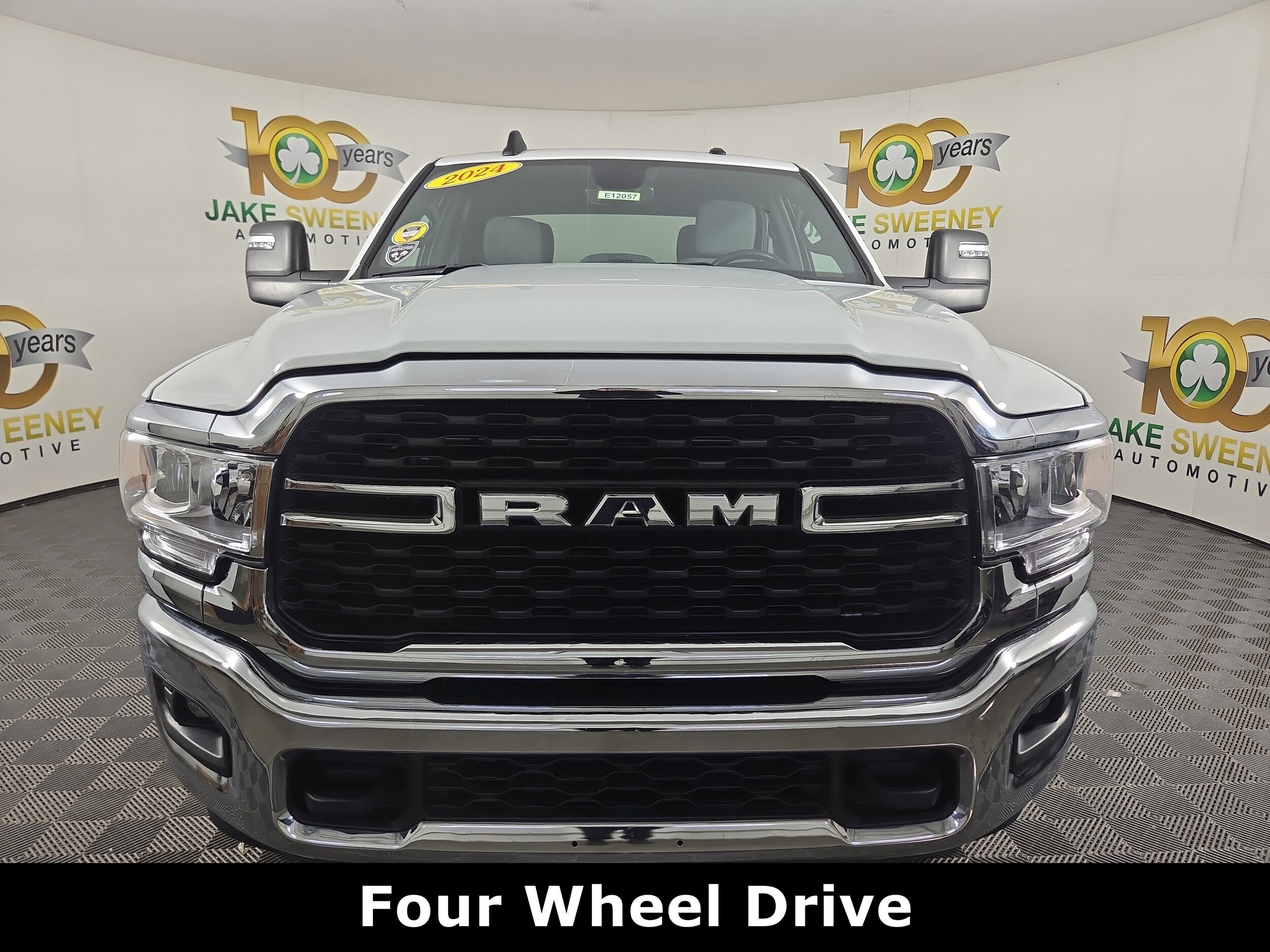 2024 Ram 2500 Big Horn photo 2