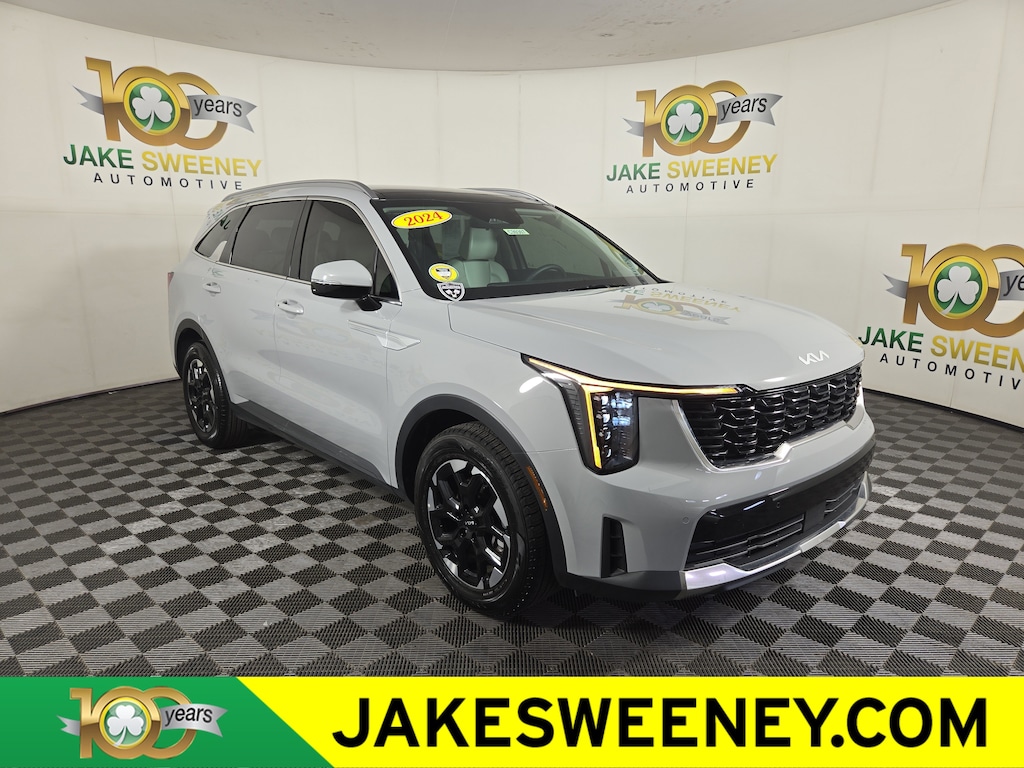 Used 2024 Kia Sorento S SUV