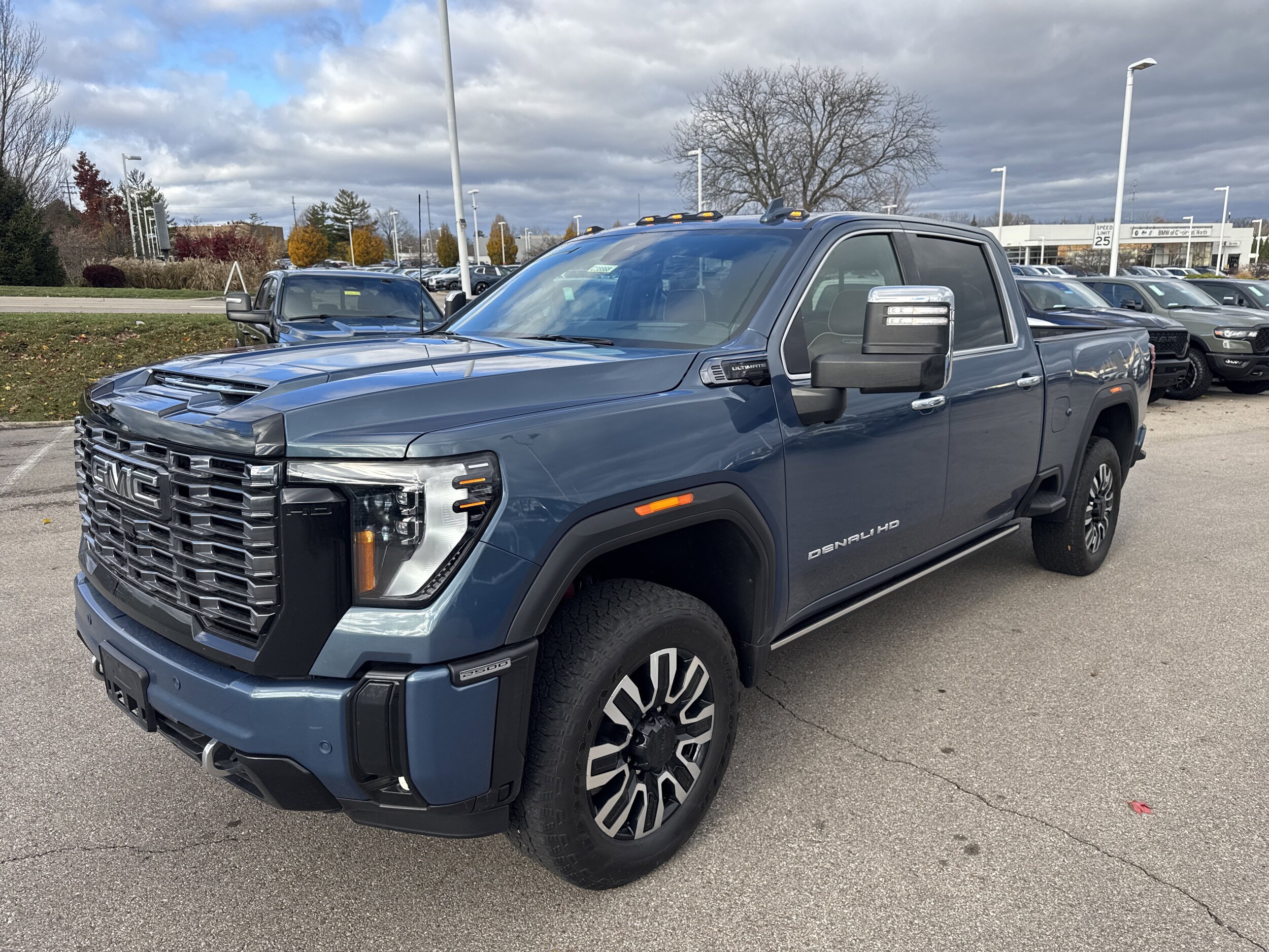 2025 Gmc Sierra 2500 HD Denali Ultimate photo 2