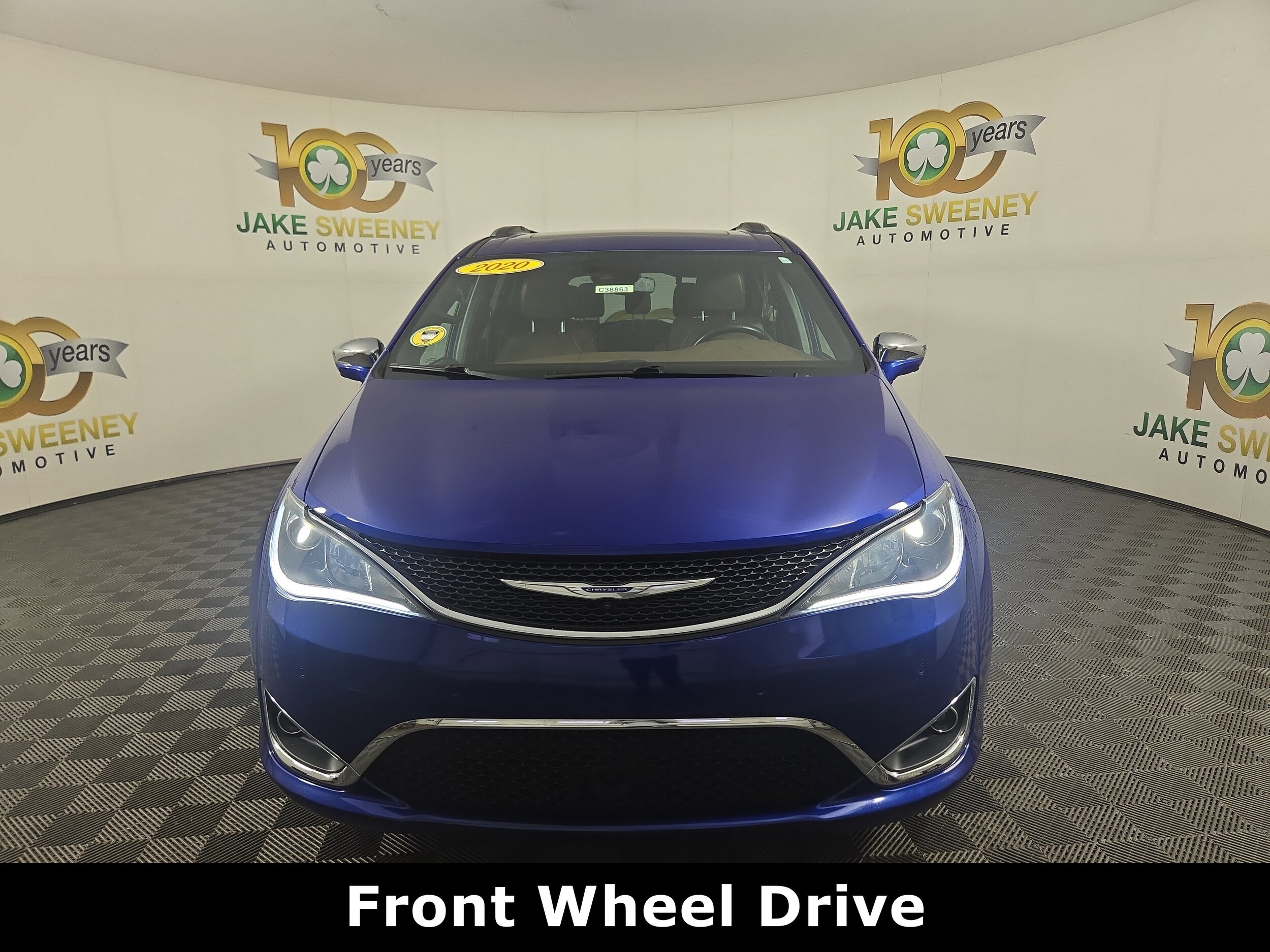 2020 Chrysler Pacifica Limited photo 2