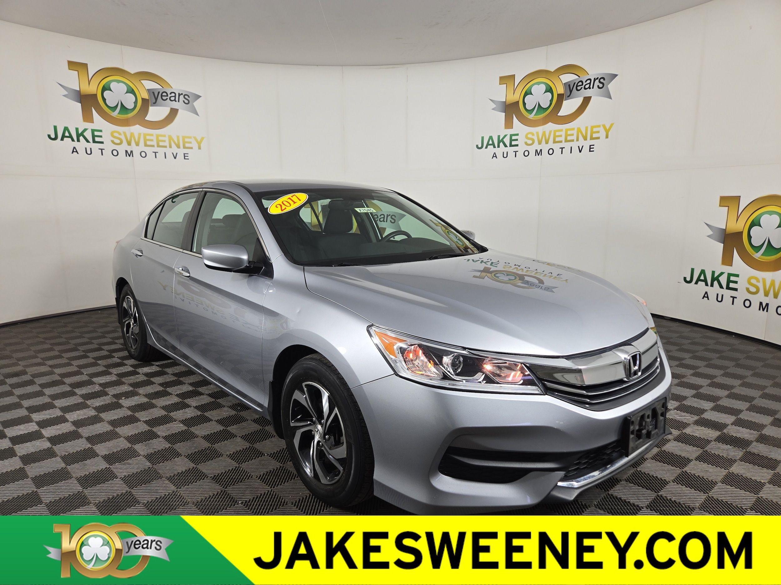 2017 Honda Accord LX's photo