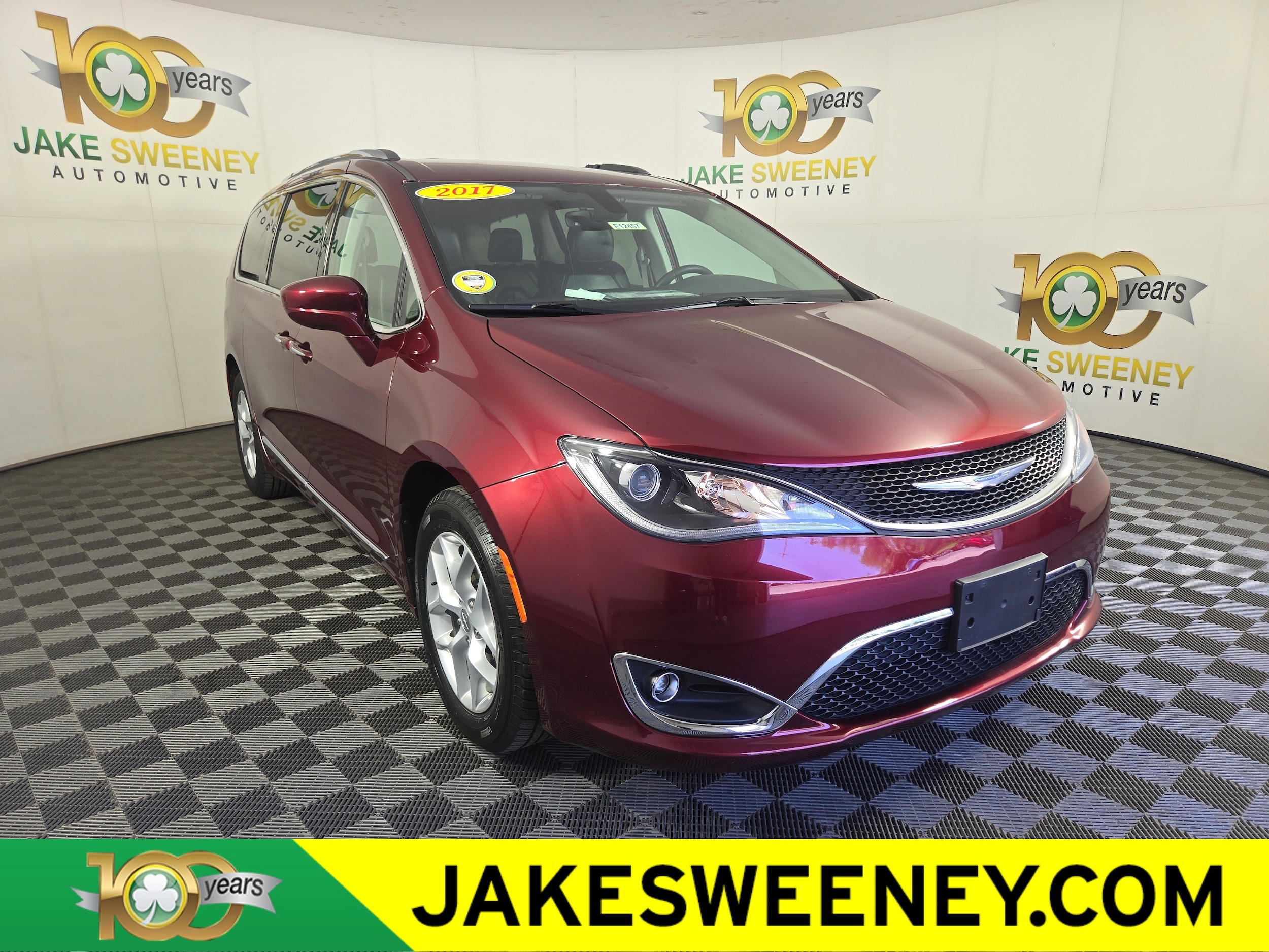 2017 Chrysler Pacifica Touring-L Plus's photo