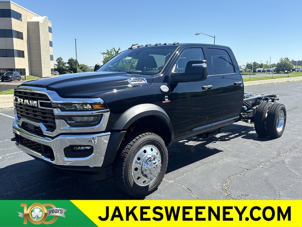 New 2026 Ram 4500 Chassis Cab TRADESMAN CREW 4X4 60' CA Pickup
