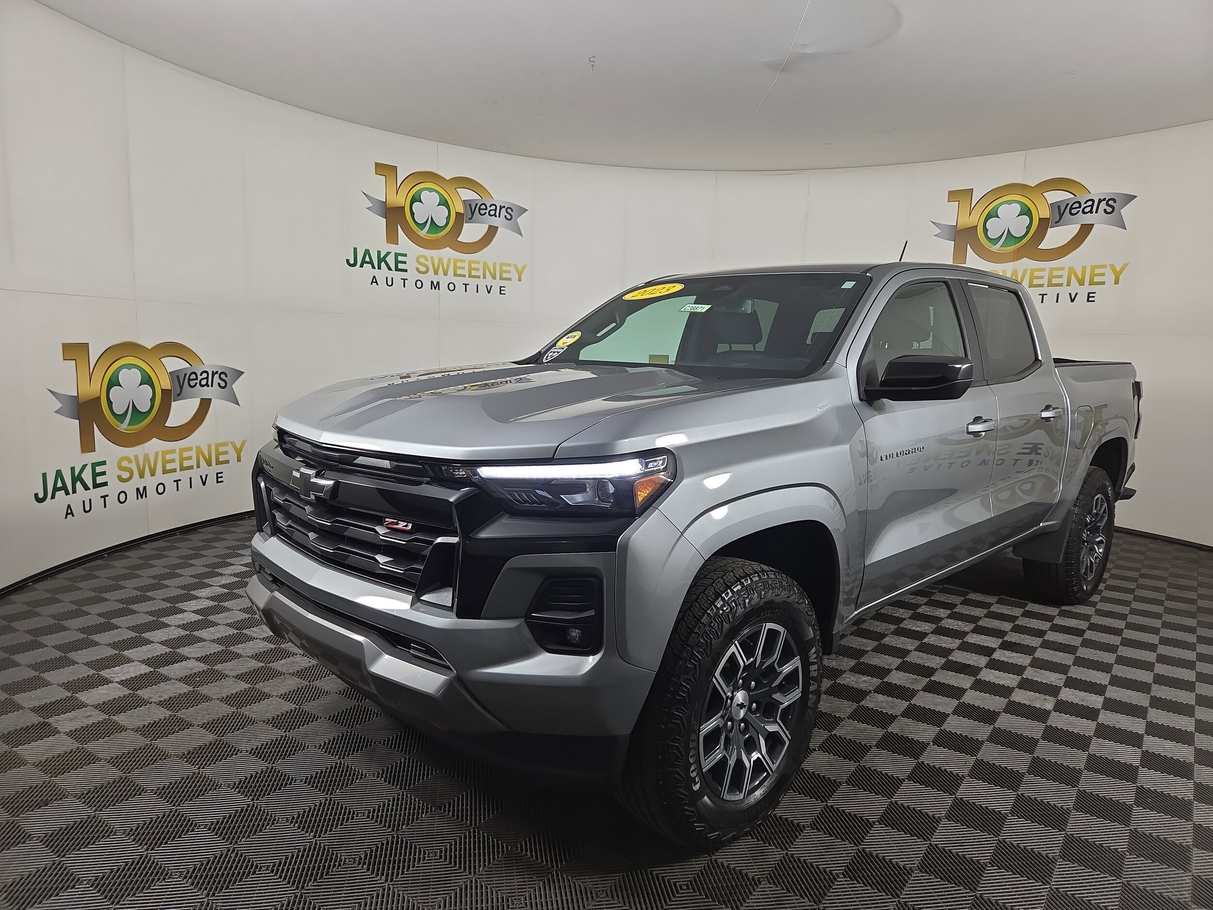 2023 Chevrolet Colorado Z71 photo 3