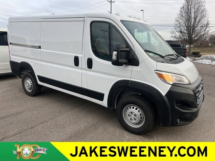 2025 Ram ProMaster PROMASTER 1500 TRADESMAN CARGO VAN LOW ROOF 136' W Cargo Van
