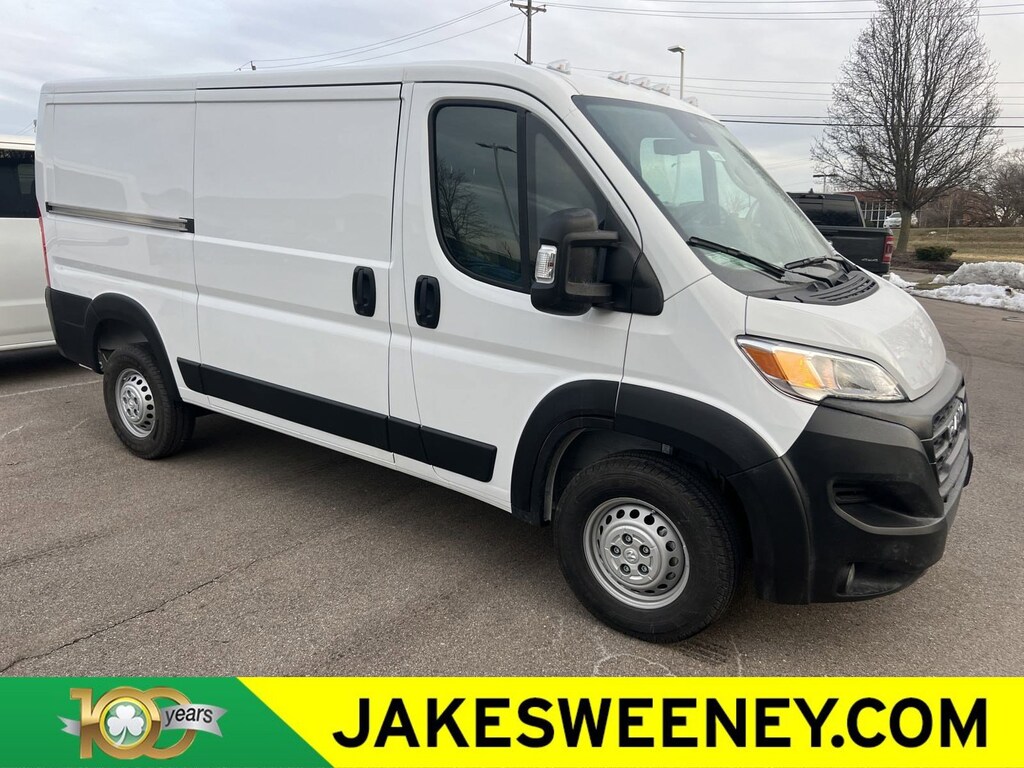 New 2025 Ram ProMaster PROMASTER 1500 TRADESMAN CARGO VAN LOW ROOF 136' W Cargo Van