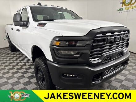 2026 Ram 2500 TRADESMAN CREW CAB 4X4 8' BOX Pickup