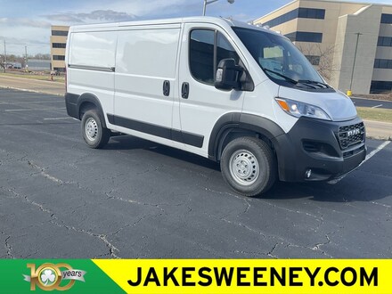 2025 Ram ProMaster PROMASTER 1500 TRADESMAN CARGO VAN LOW ROOF 136' W Cargo Van
