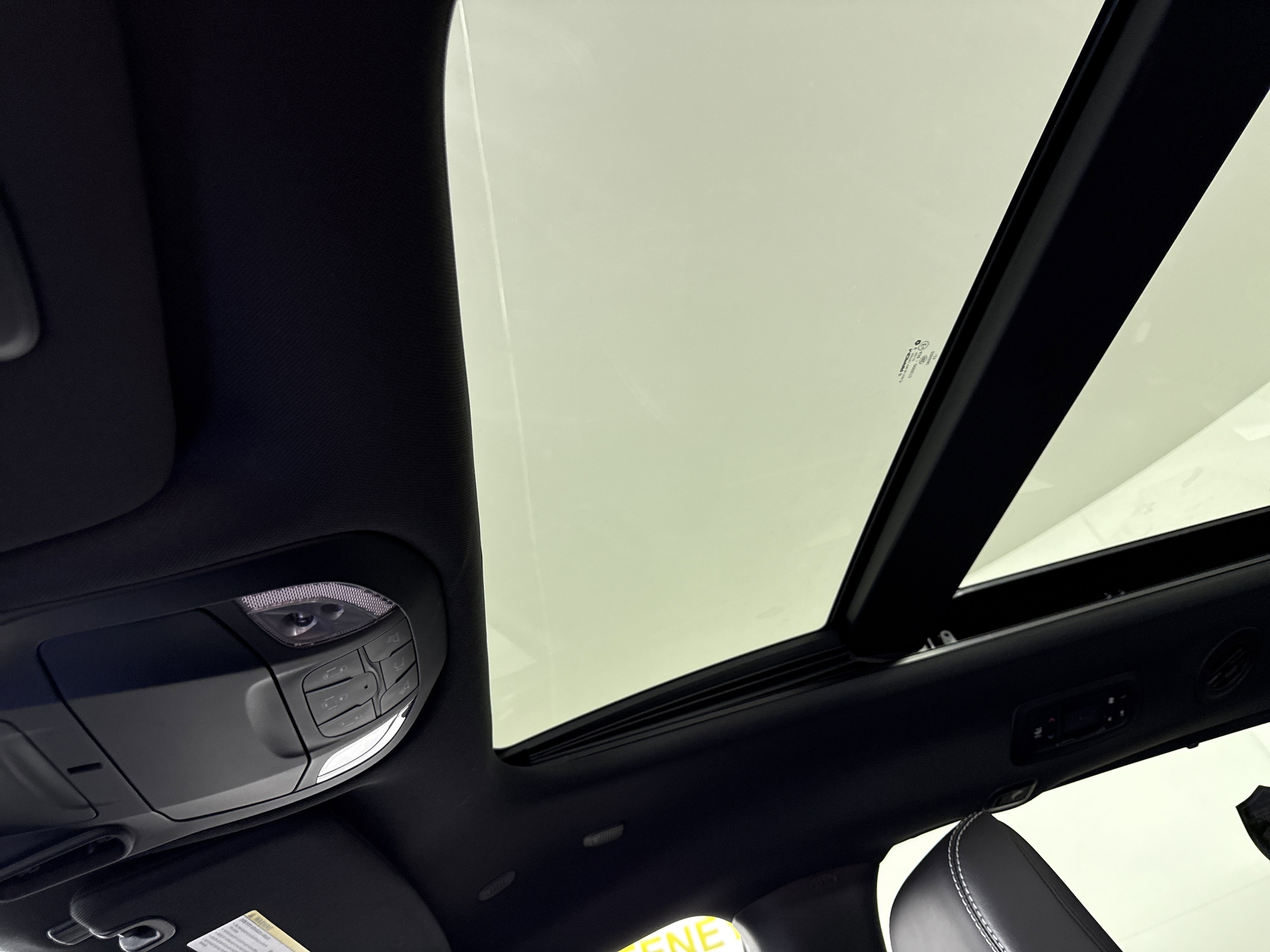 2026 Chrysler Pacifica Select - Photo 24