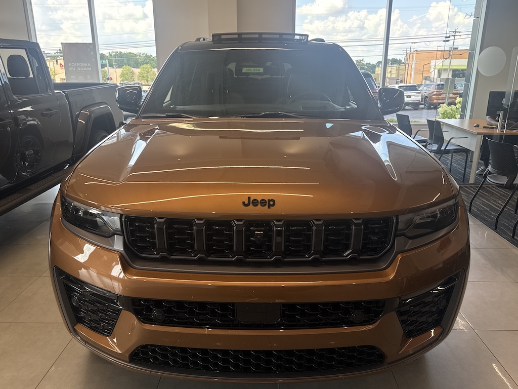 New 2026 Jeep Grand Cherokee L SUMMIT 4X4 Sport Utility