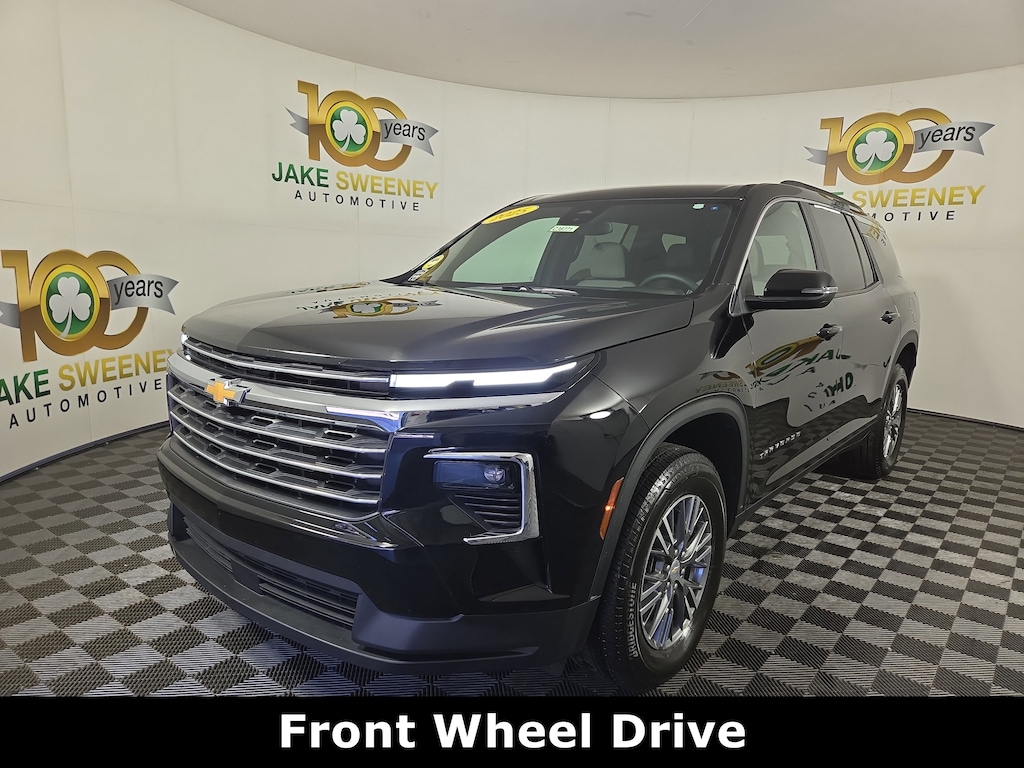 Used 2025 Chevrolet Traverse FWD LT SUV