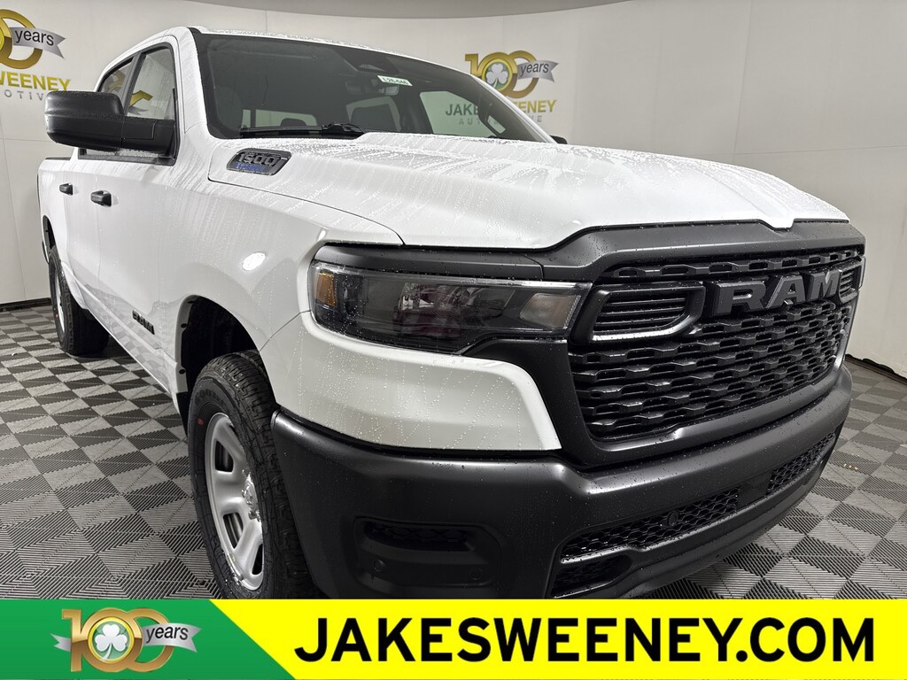 New 2026 Ram 1500 TRADESMAN CREW CAB 4X4 5'7 BOX Pickup
