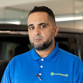 Staff member Nelson Baez from ID_858fe8709548