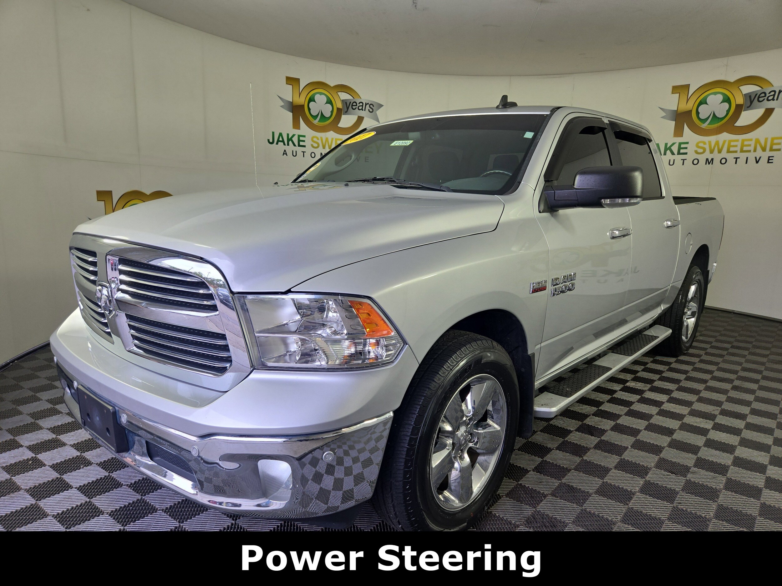 2017 Ram 1500 Big Horn photo 3