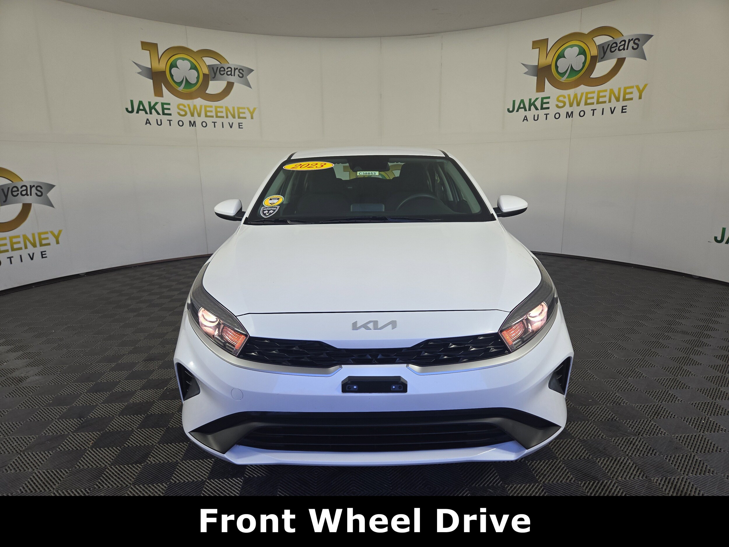 2023 Kia Forte LXS photo 2