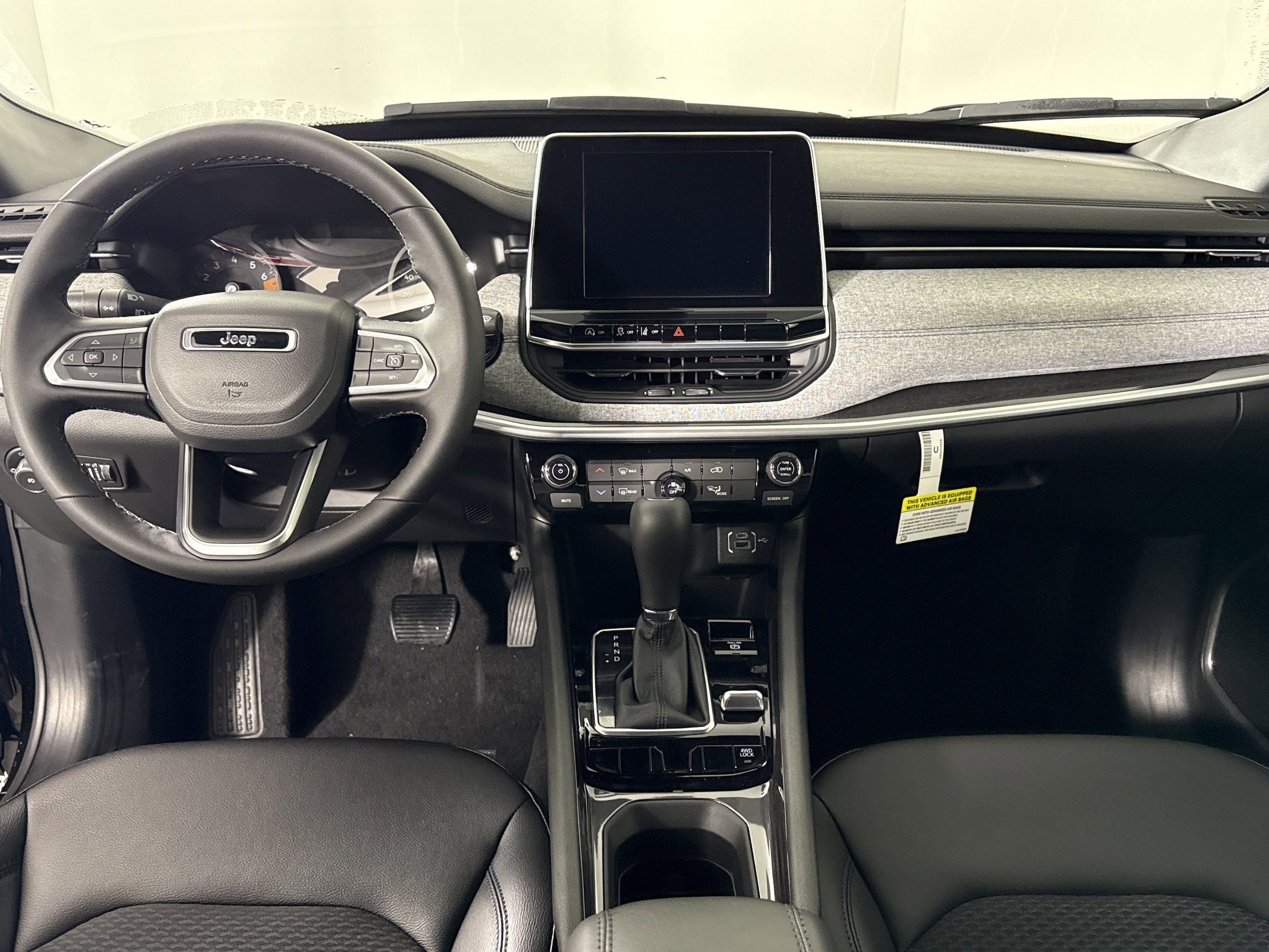 2026 Jeep Compass Latitude - Photo 15