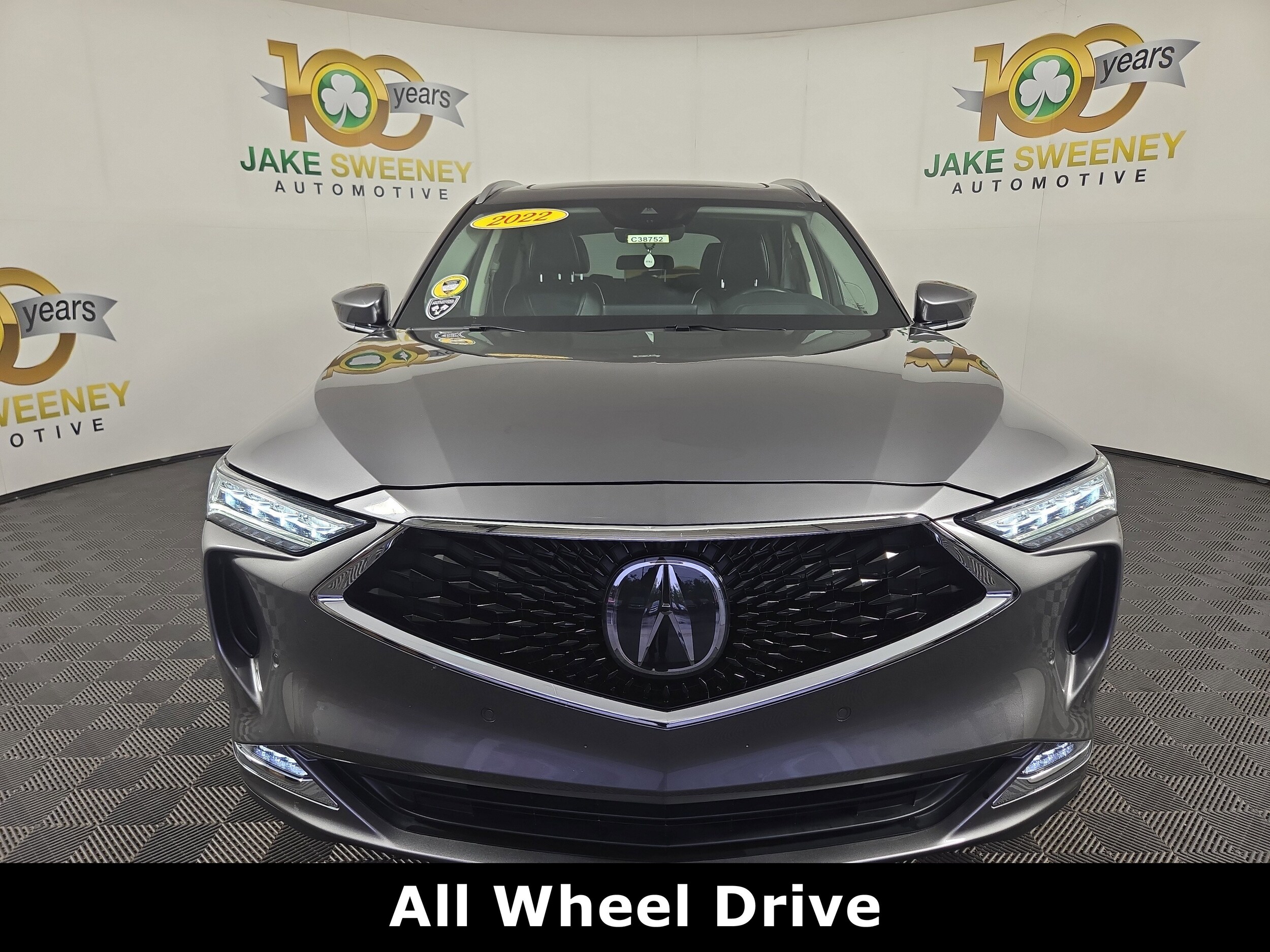 2022 Acura MDX SH-AWD Advance photo 2