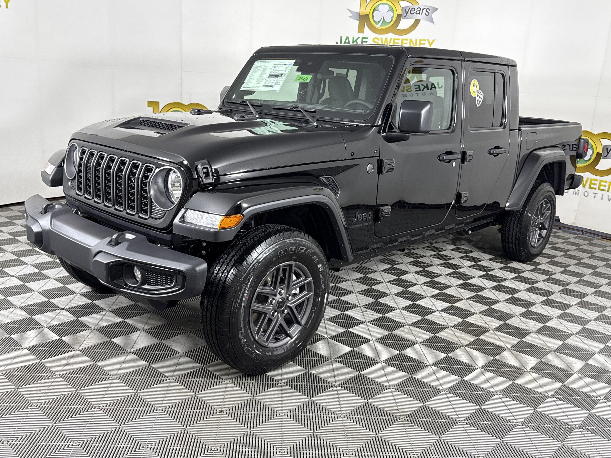 2025 Jeep Gladiator Sport S photo 3