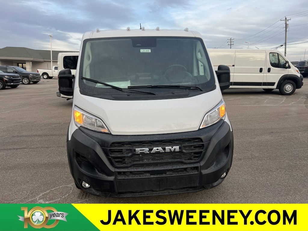New 2025 Ram ProMaster PROMASTER 1500 TRADESMAN CARGO VAN LOW ROOF 136' W Cargo Van