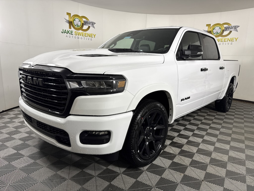 New 2026 Ram 1500 LARAMIE CREW CAB 4X4 5'7 BOX Pickup