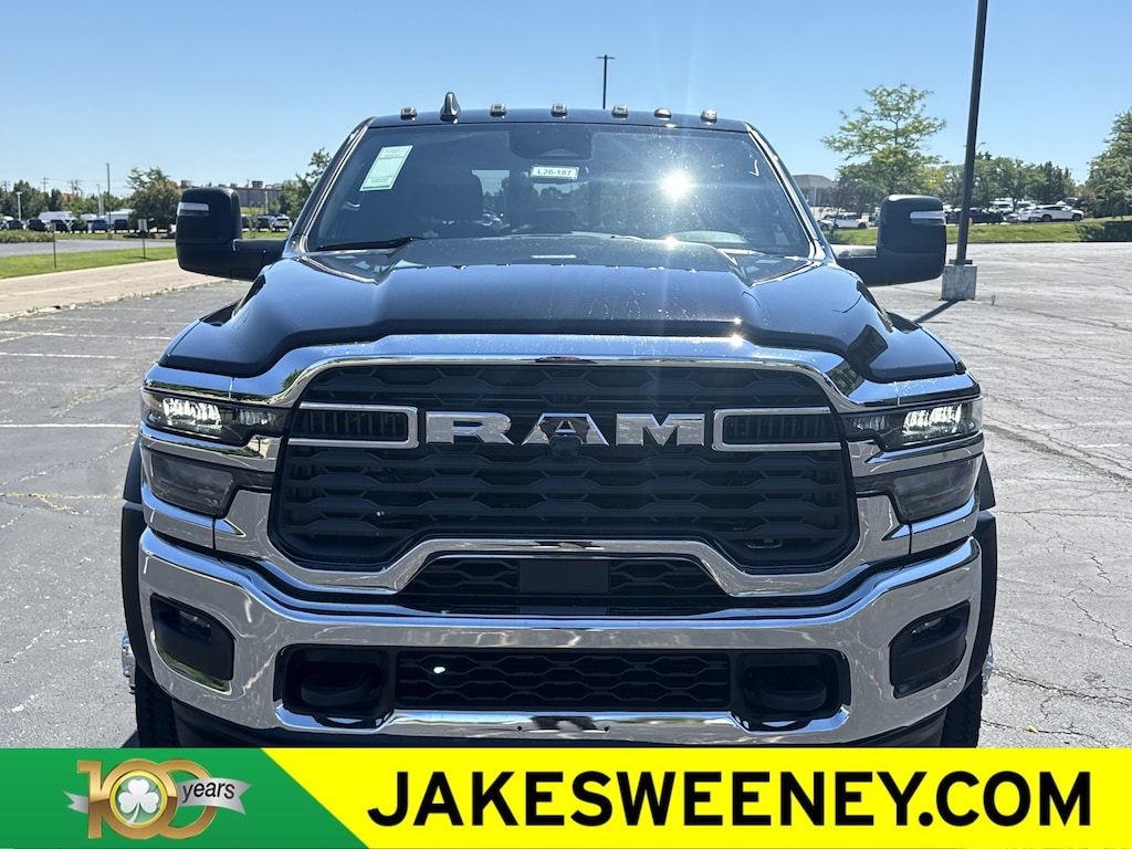 New 2026 Ram 4500 Chassis Cab TRADESMAN CREW 4X4 60' CA Pickup