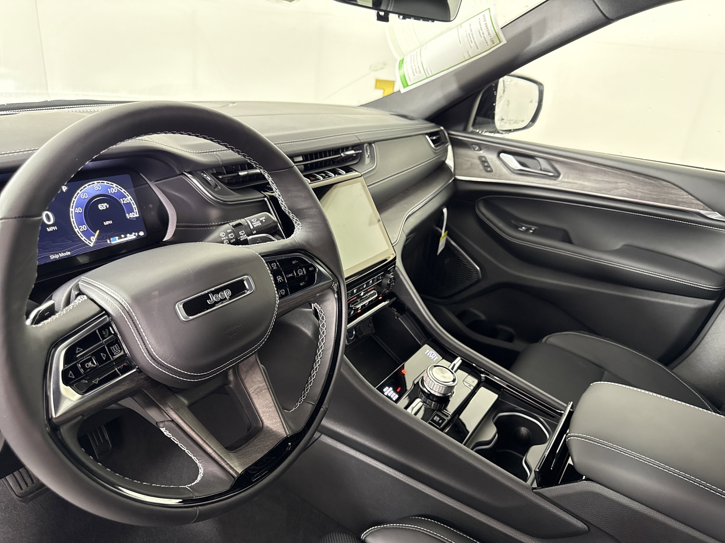 2025 Jeep Grand Cherokee L Overland - Photo 27