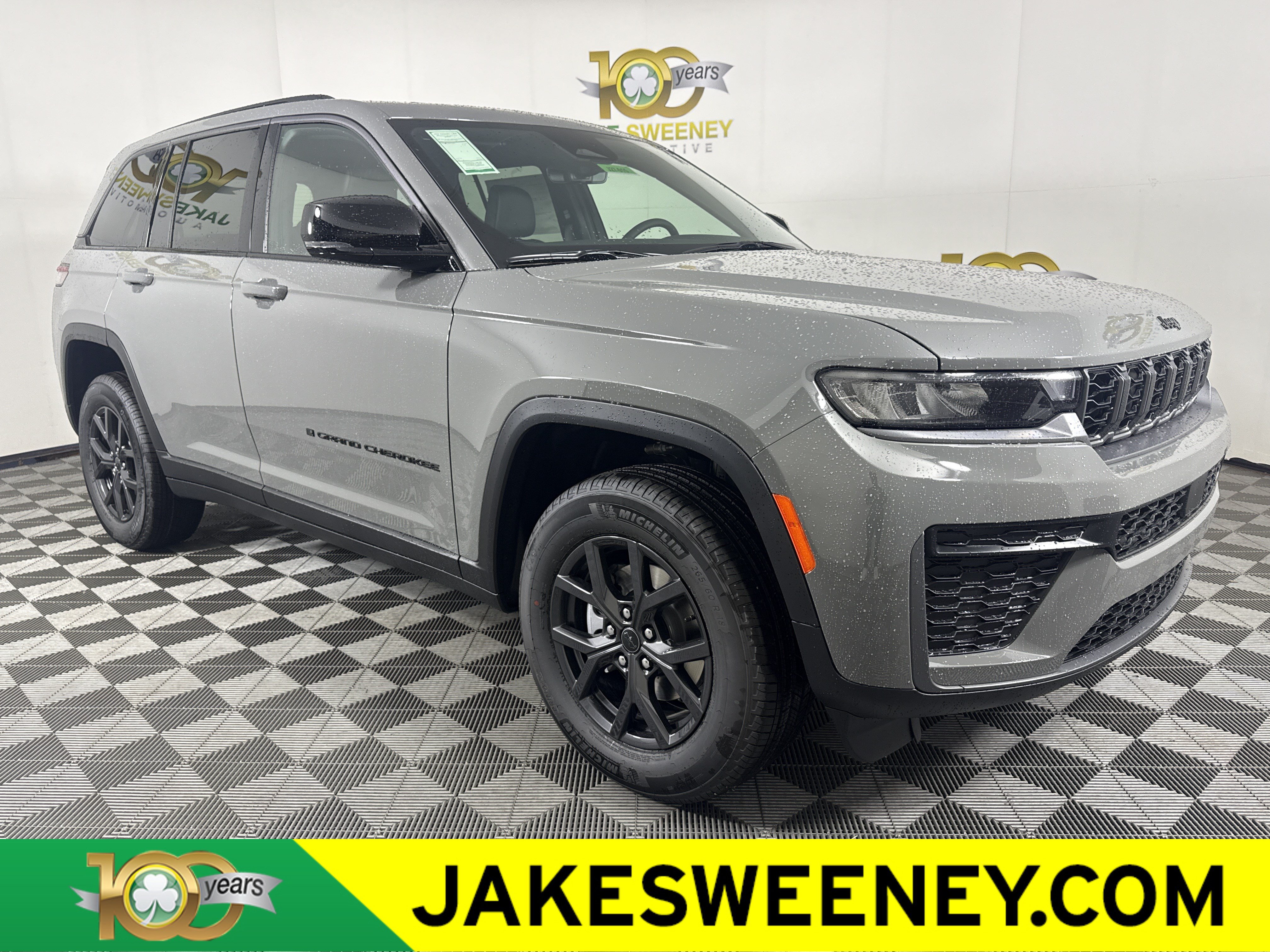 New 2027 Jeep Grand Cherokee 2 Row LAREDO 4X4 Sport Utility