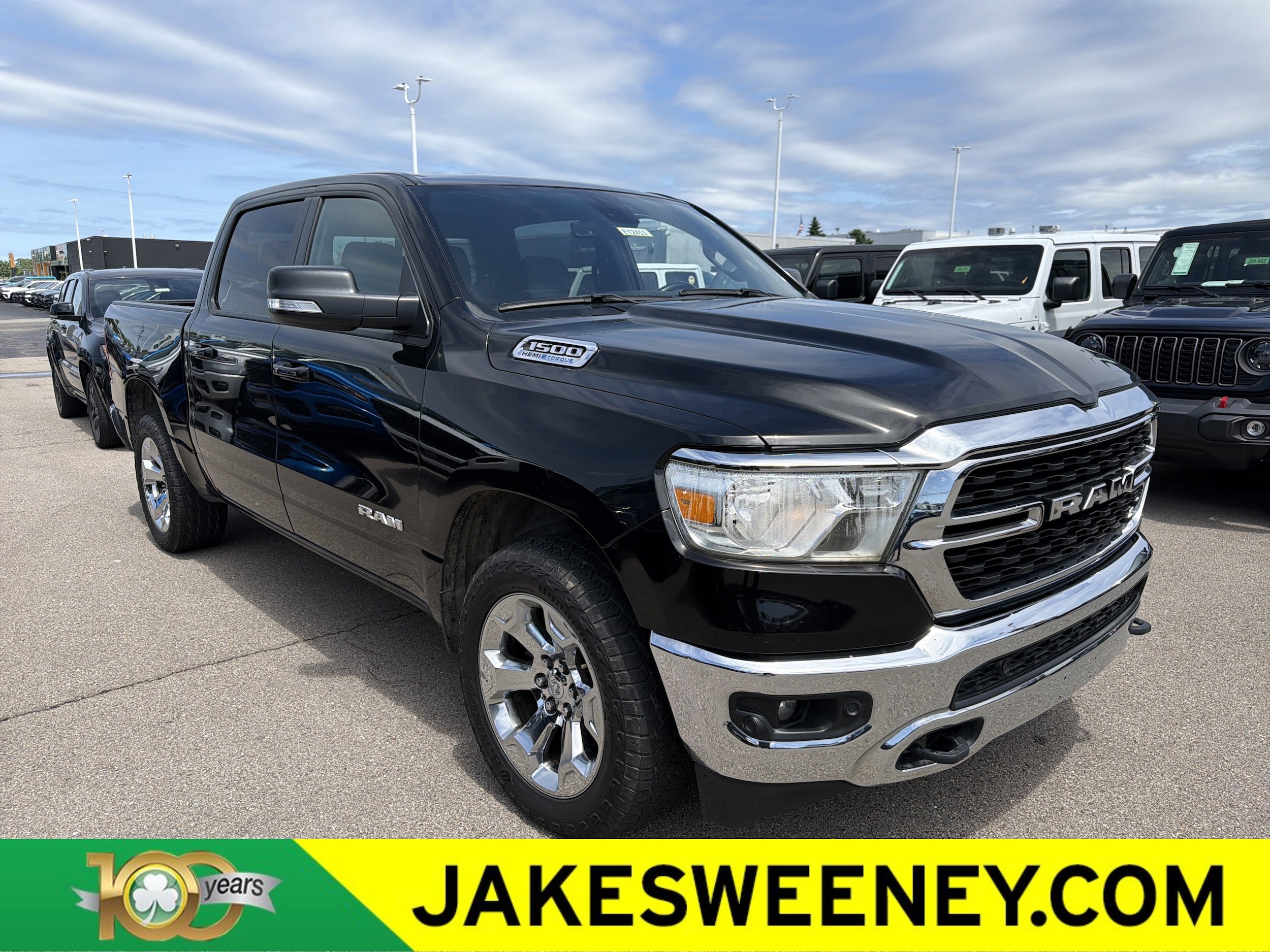2022 RAM 1500 Big Horn/Lone Star 4x4 Crew Cab 5'7's photo