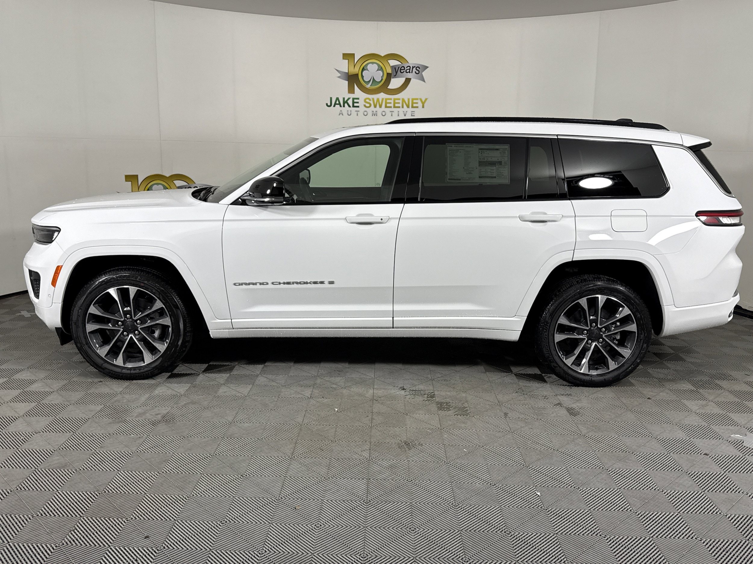 2025 Jeep Grand Cherokee L Overland - Photo 5