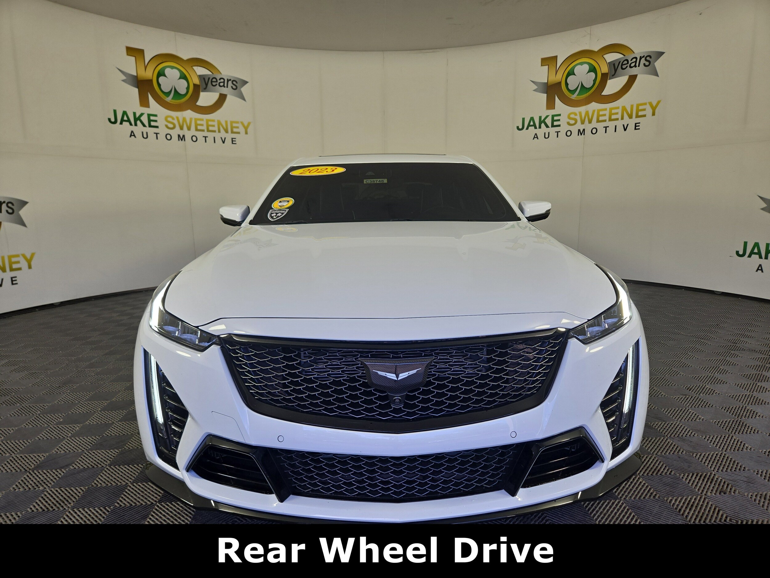 2023 Cadillac CT5 photo 2