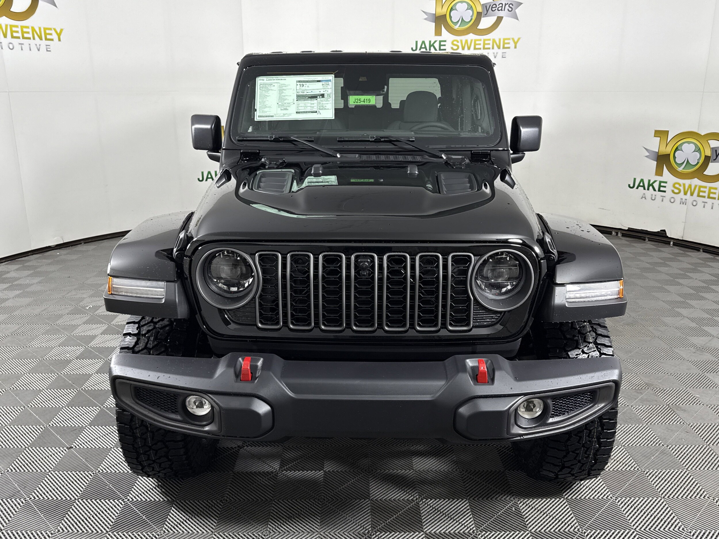 2025 Jeep Gladiator Rubicon photo 2