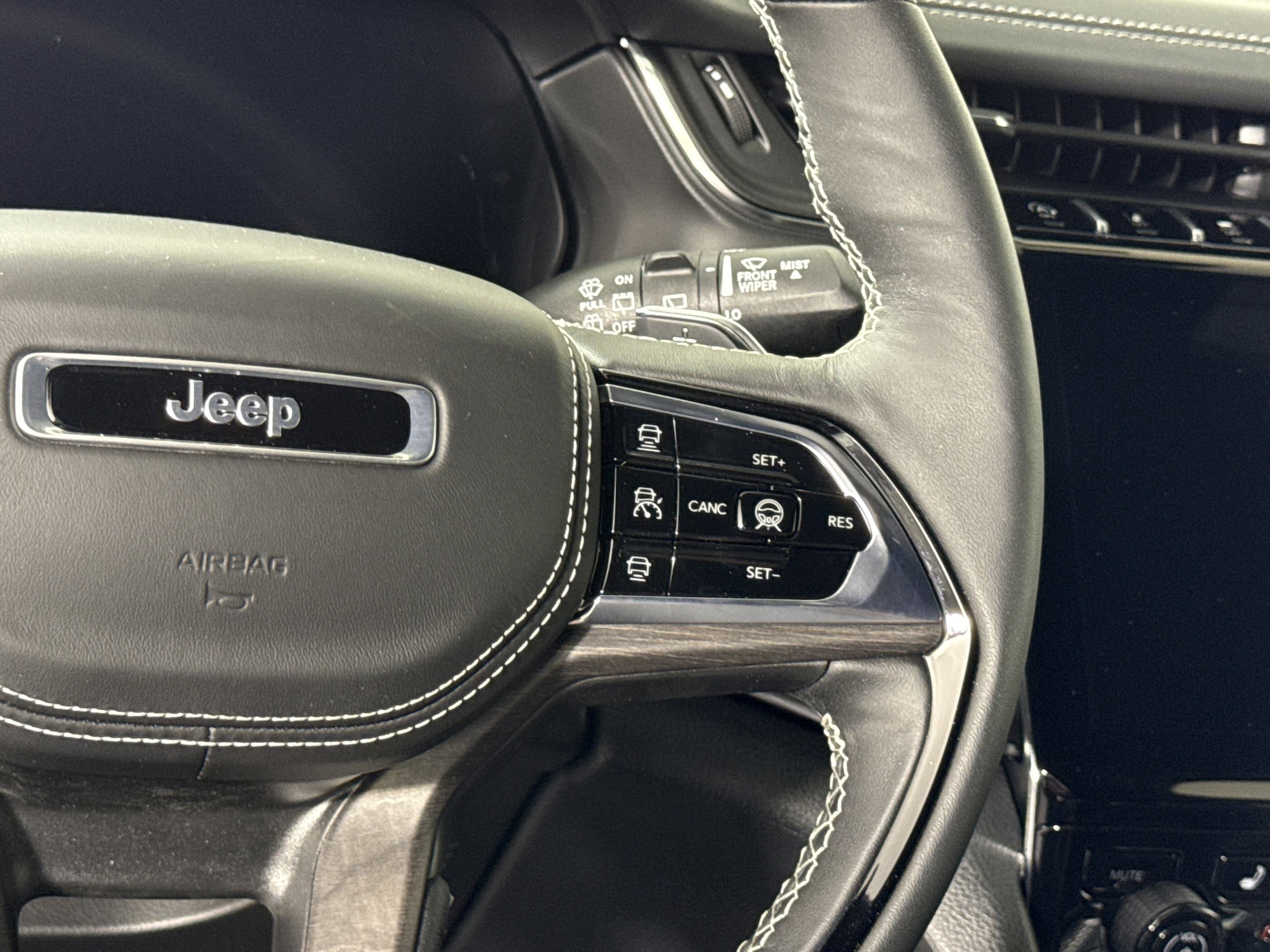 2025 Jeep Grand Cherokee L Overland - Photo 18