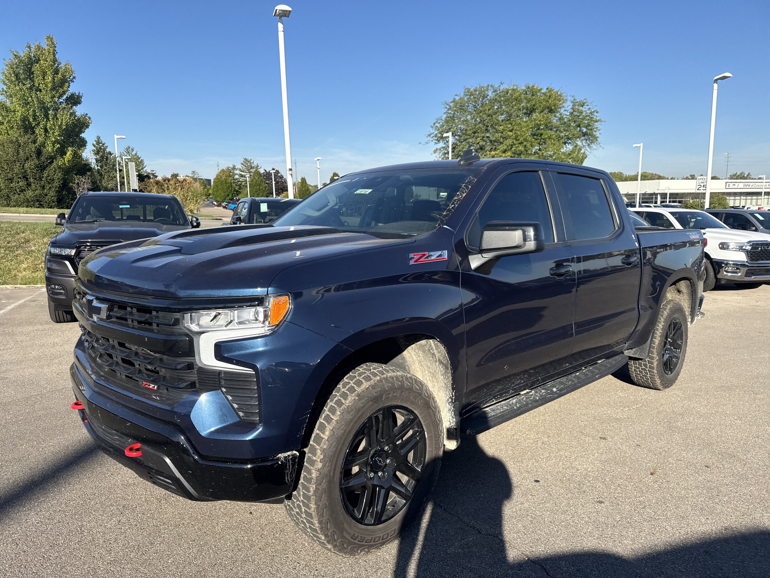 2022 Chevrolet Silverado 1500 LT Trail Boss photo 3