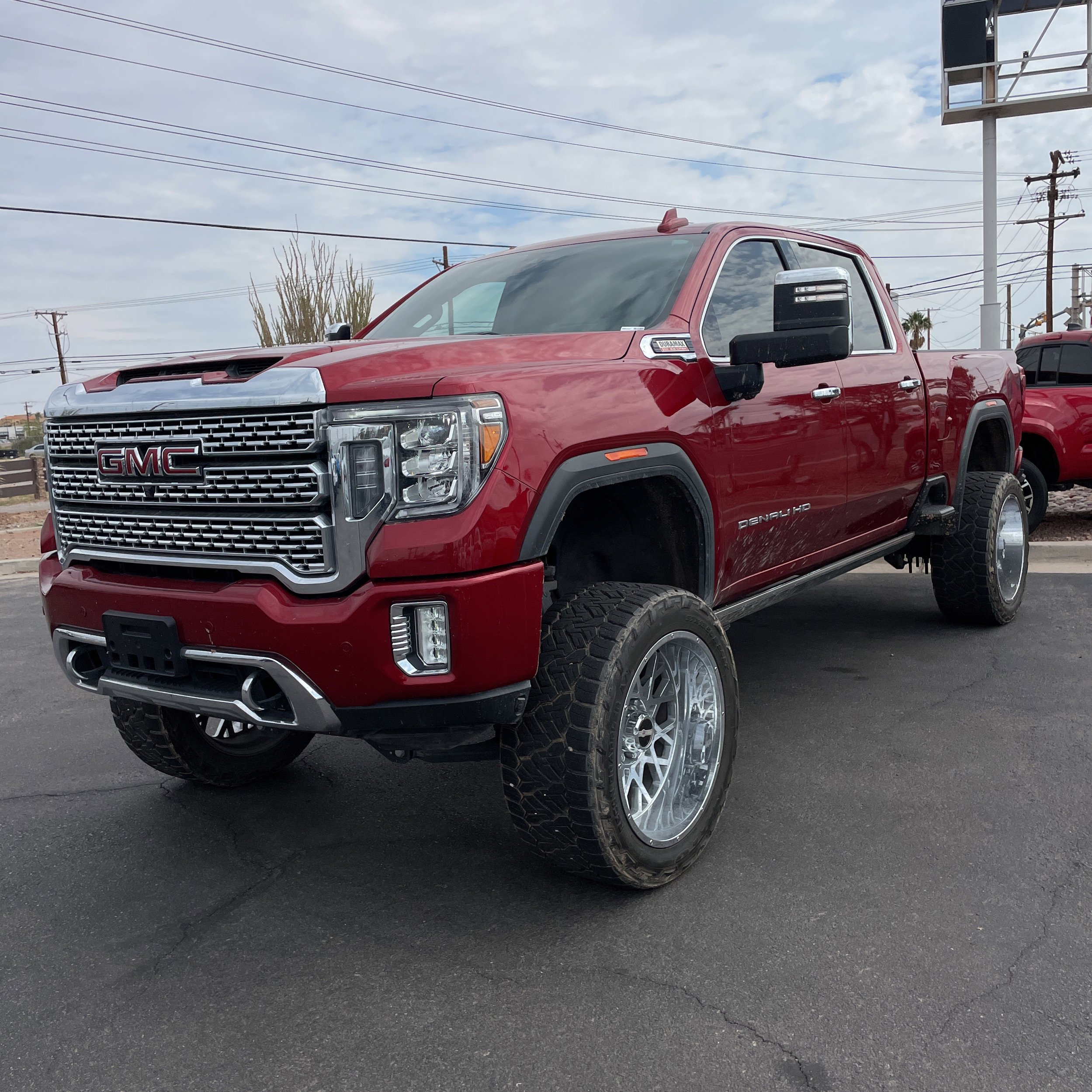 2023 Gmc Sierra HD Denali photo 2