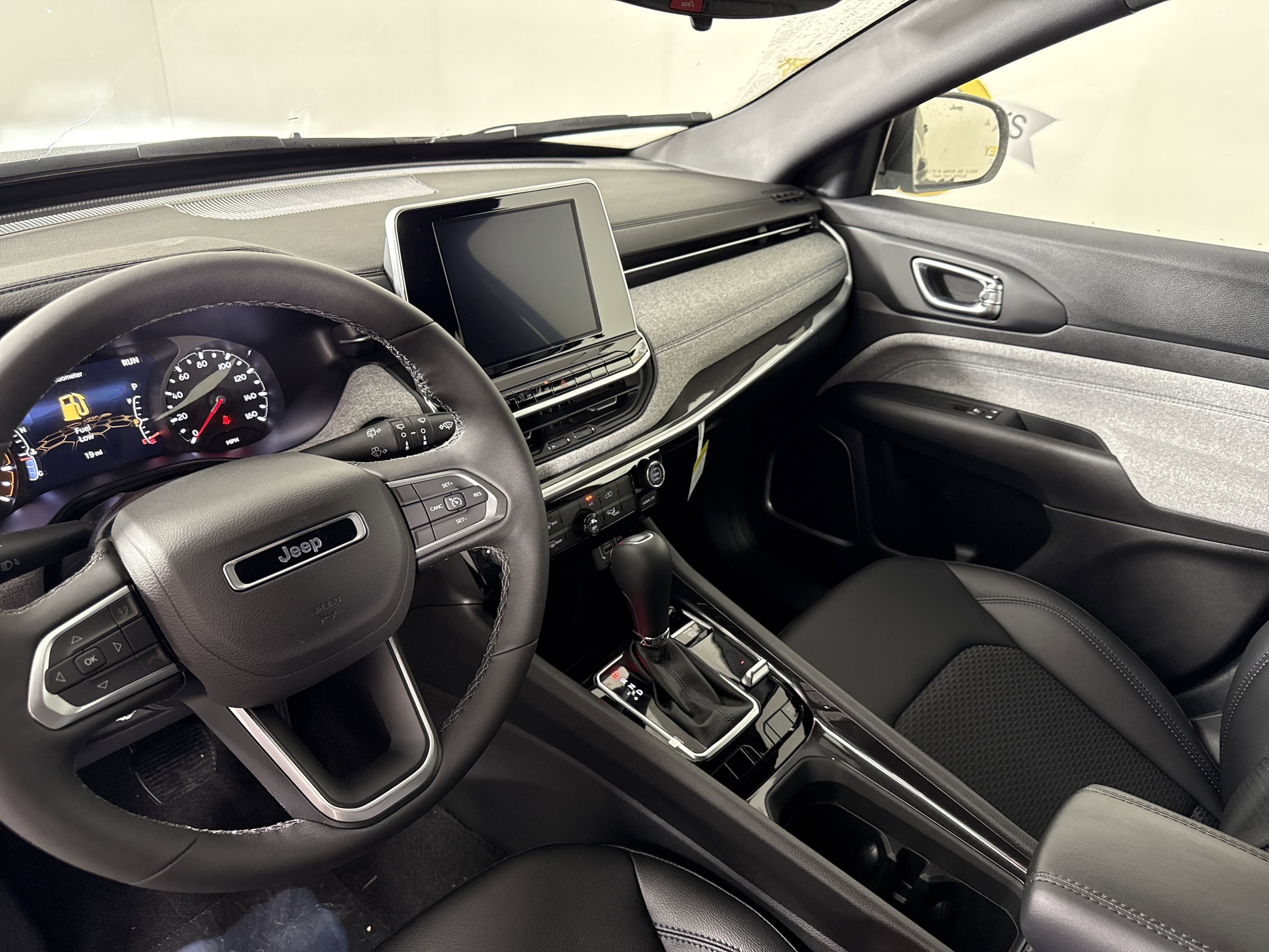 2026 Jeep Compass Latitude - Photo 27