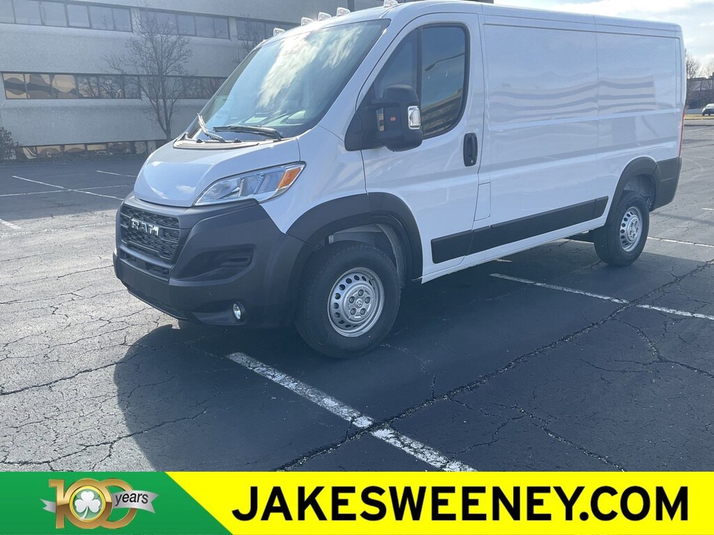New 2025 Ram ProMaster PROMASTER 1500 TRADESMAN CARGO VAN LOW ROOF 136' W Cargo Van