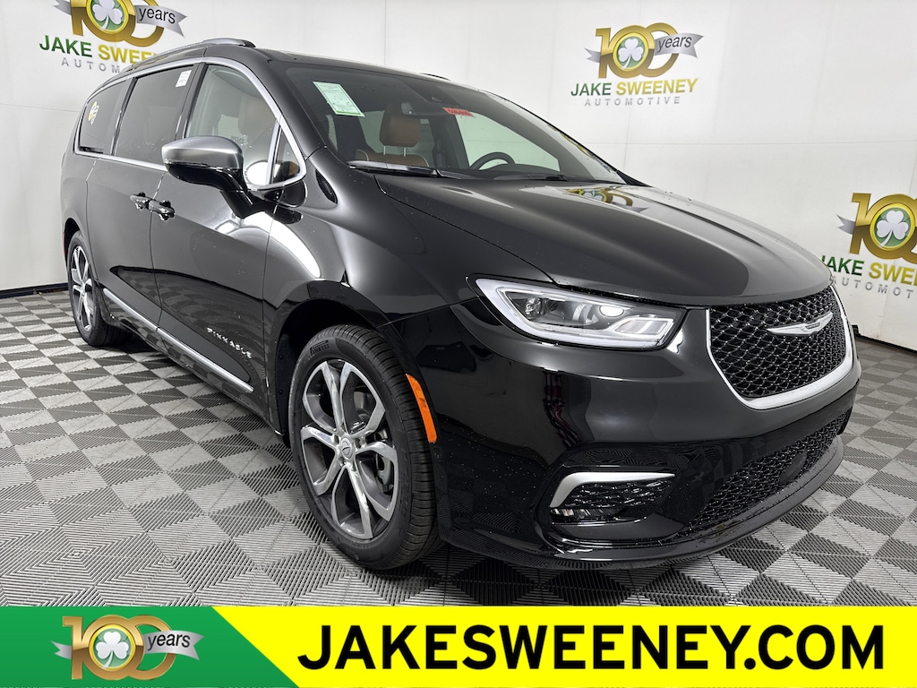 New 2026 Chrysler Pacifica PINNACLE Passenger Van