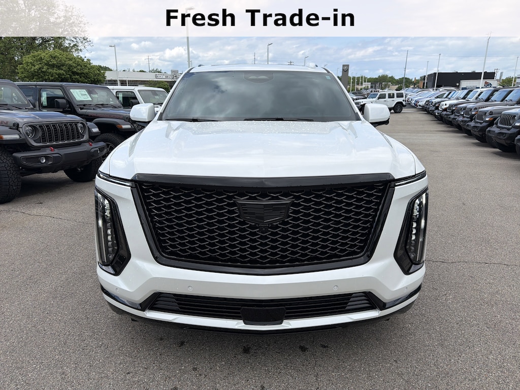 Used 2025 Cadillac Escalade 4WD Sport SUV