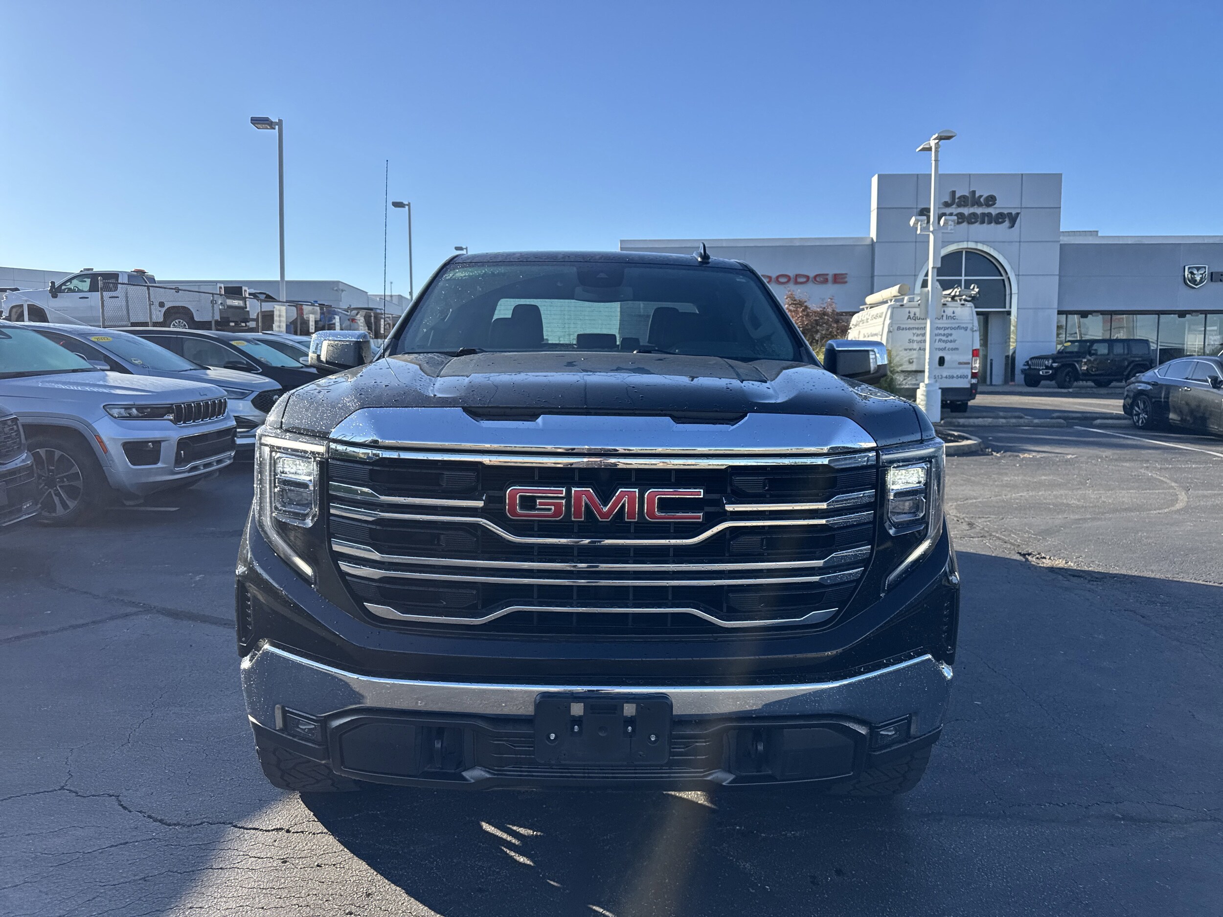 2022 Gmc Sierra 1500 SLT photo 2