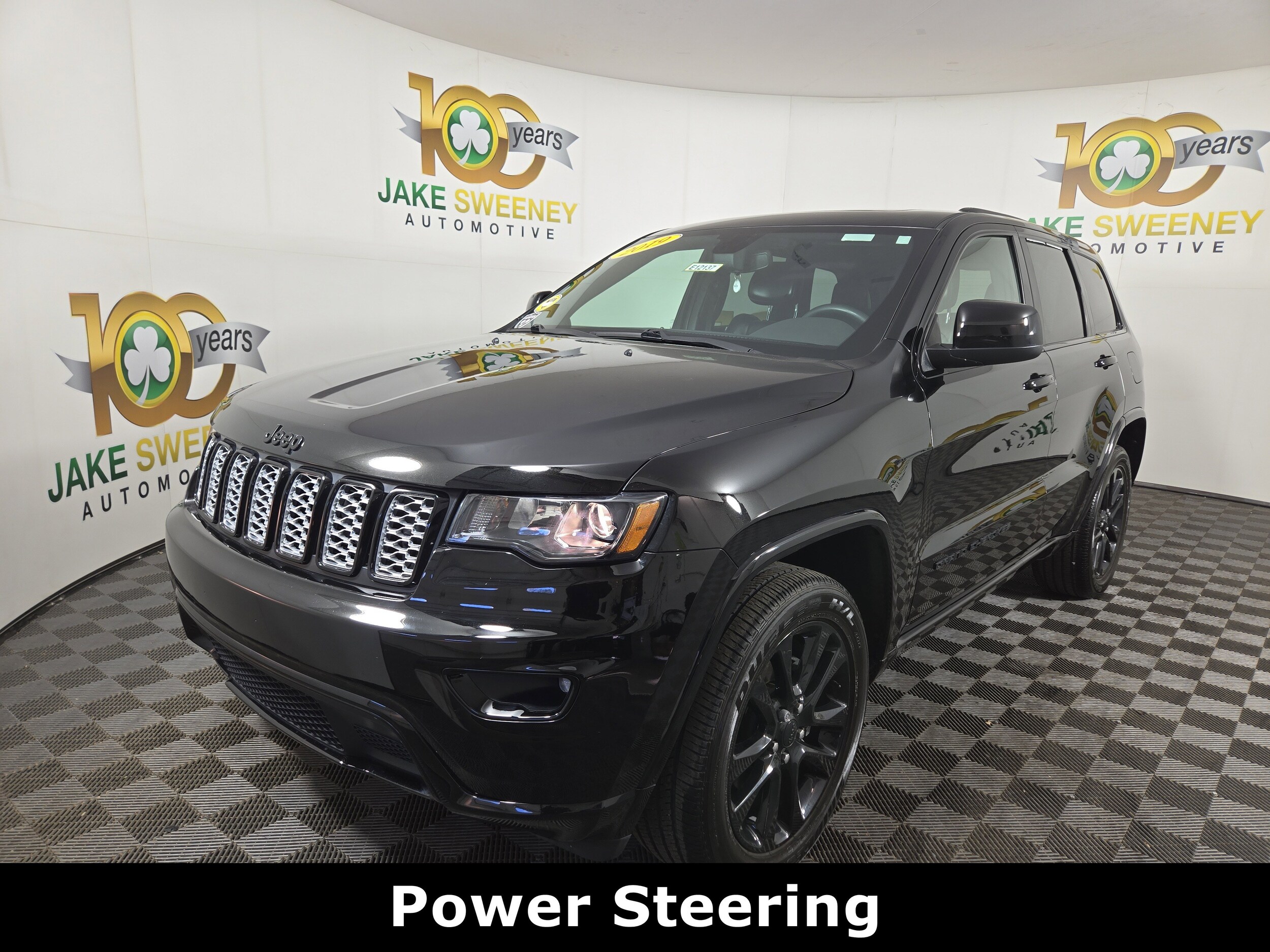 2019 Jeep Grand Cherokee Altitude photo 3