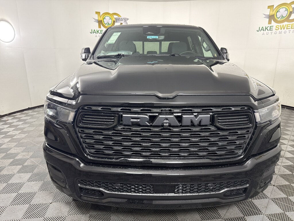 New 2026 Ram 1500 BIG HORN CREW CAB 4X4 5'7 BOX Pickup