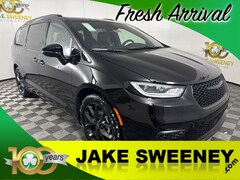 2026 Chrysler Pacifica SELECT Passenger Van