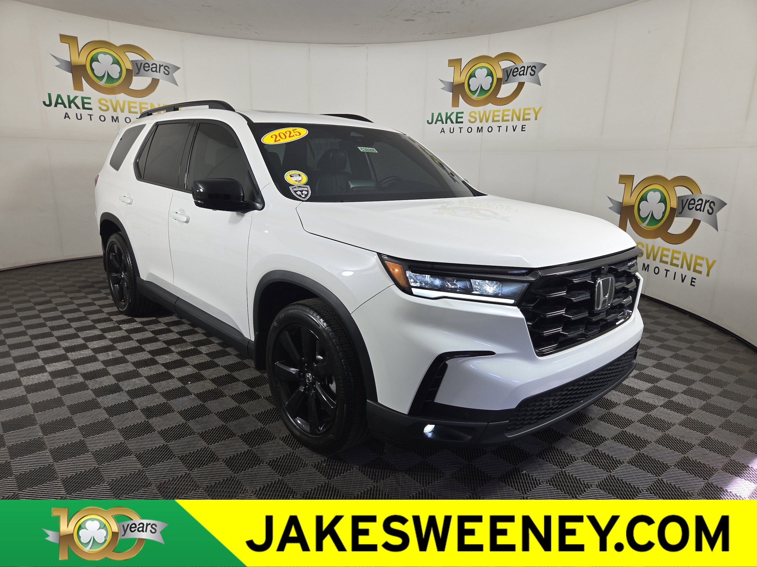 2025 Honda Pilot Black Edition AWD's photo